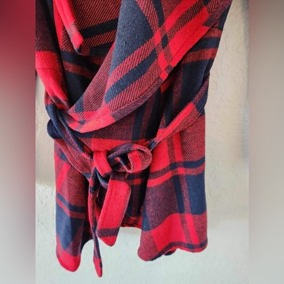 Favlux Red Buffalo Belted Cardigan Size Med - Picture 2 of 7